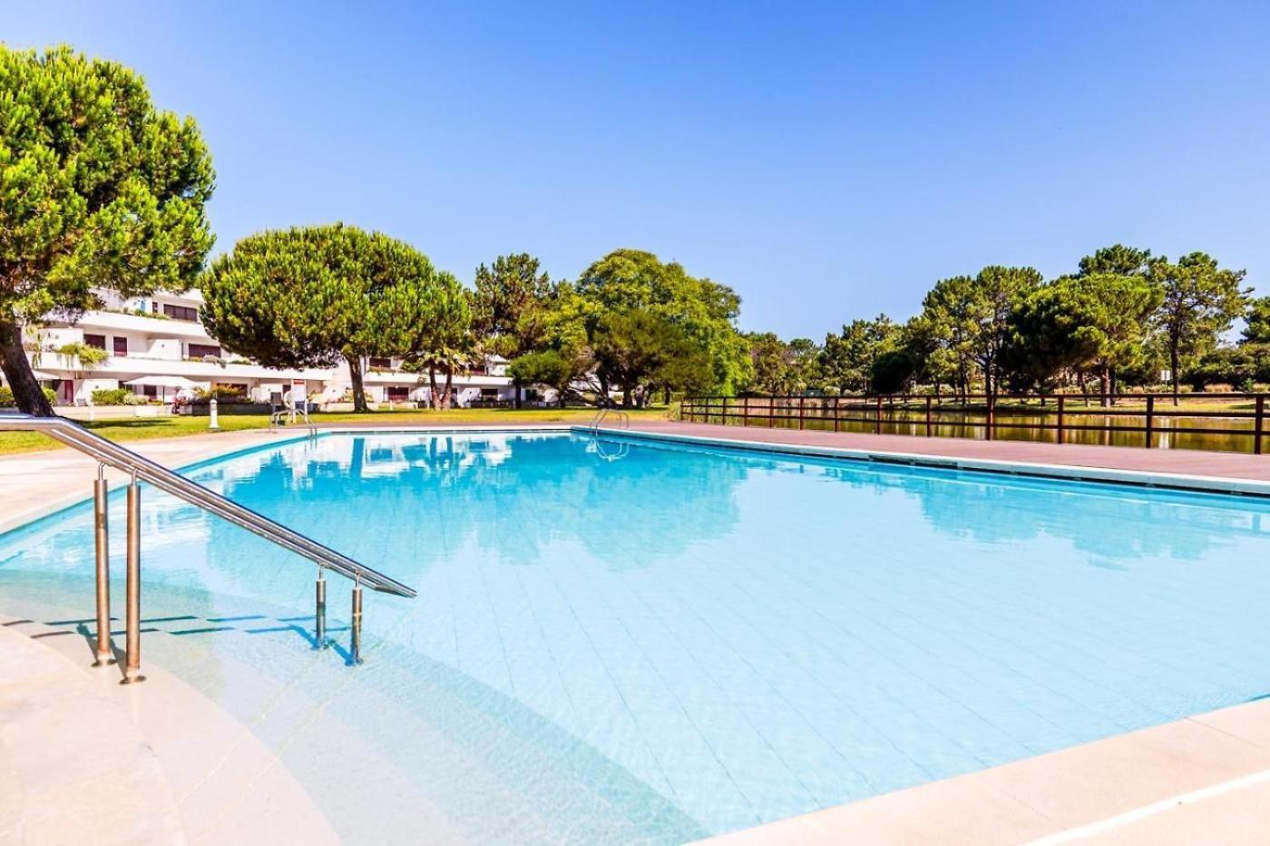 Private Lake Condo Apartment - Troia Exterior foto