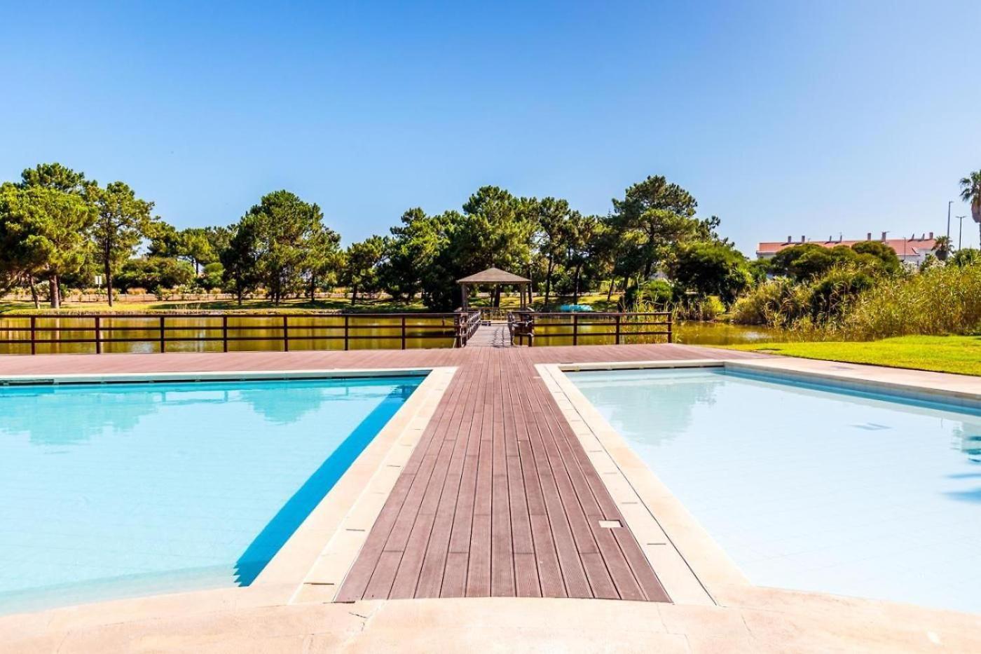 Private Lake Condo Apartment - Troia Exterior foto