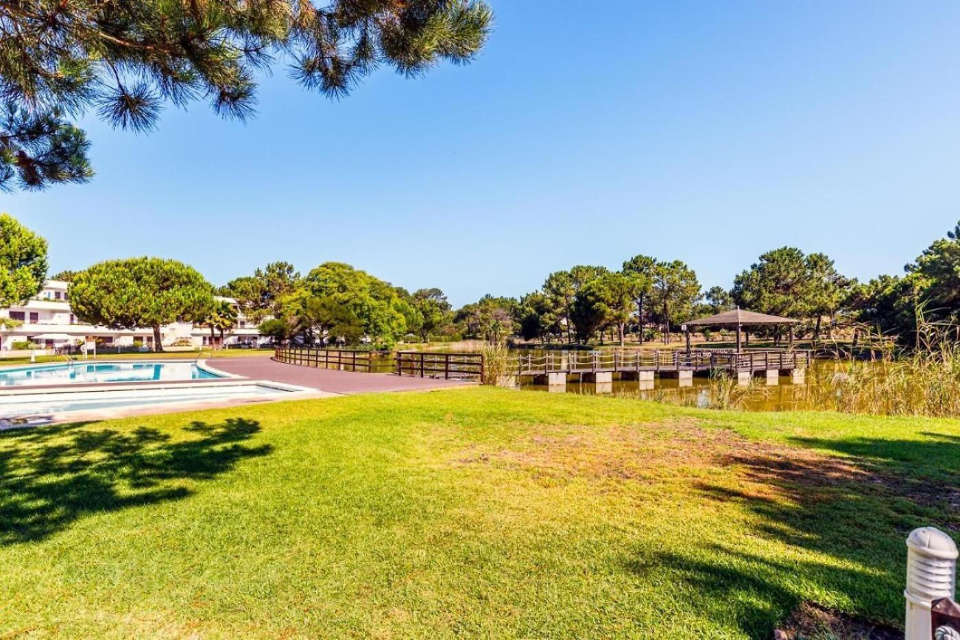 Private Lake Condo Apartment - Troia Exterior foto