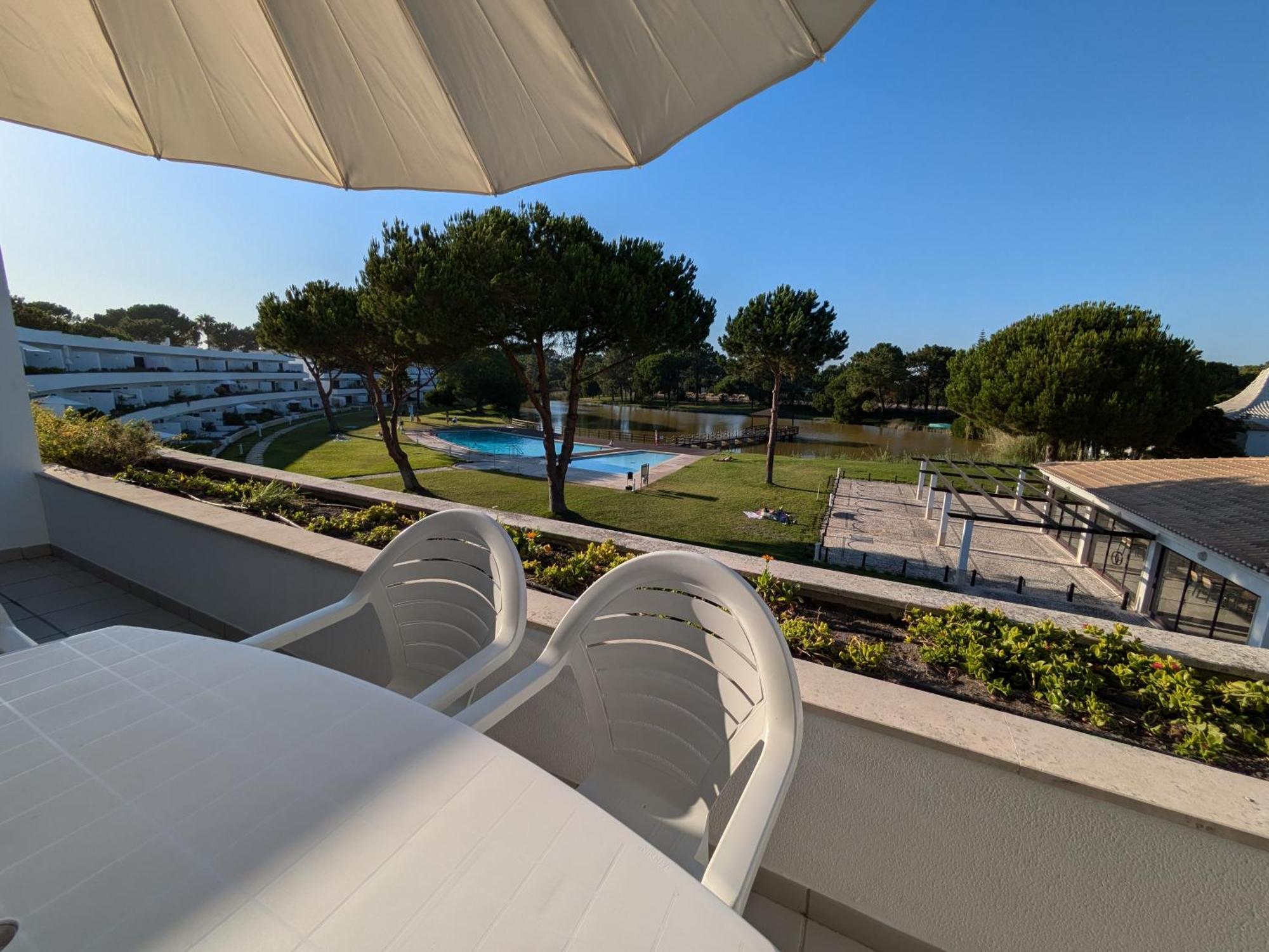 Private Lake Condo Apartment - Troia Exterior foto